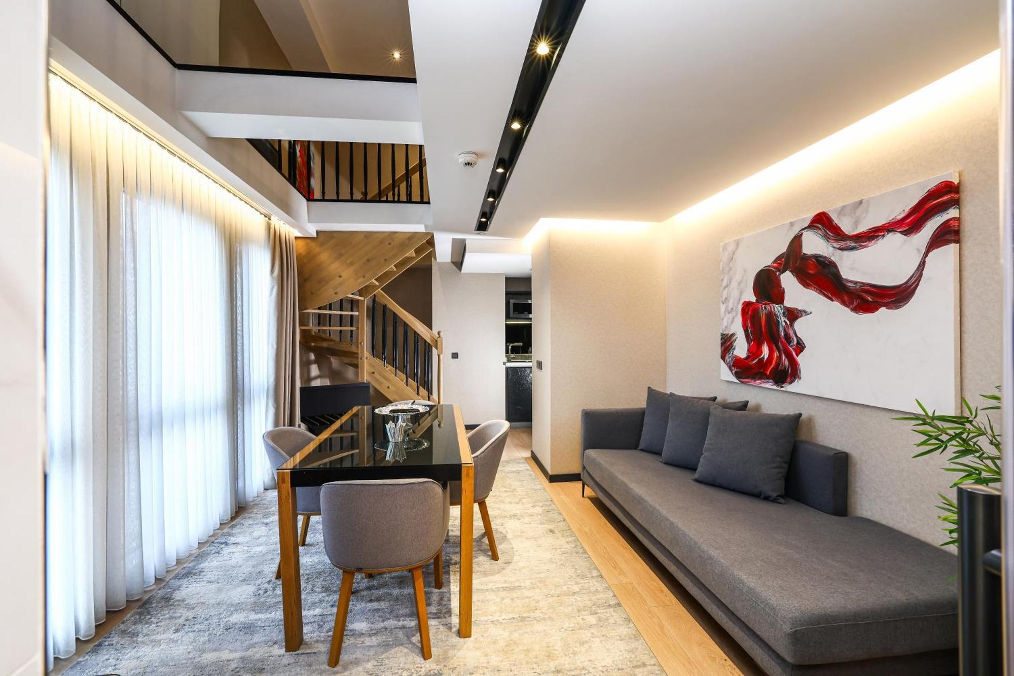 Otel Broyt 4*