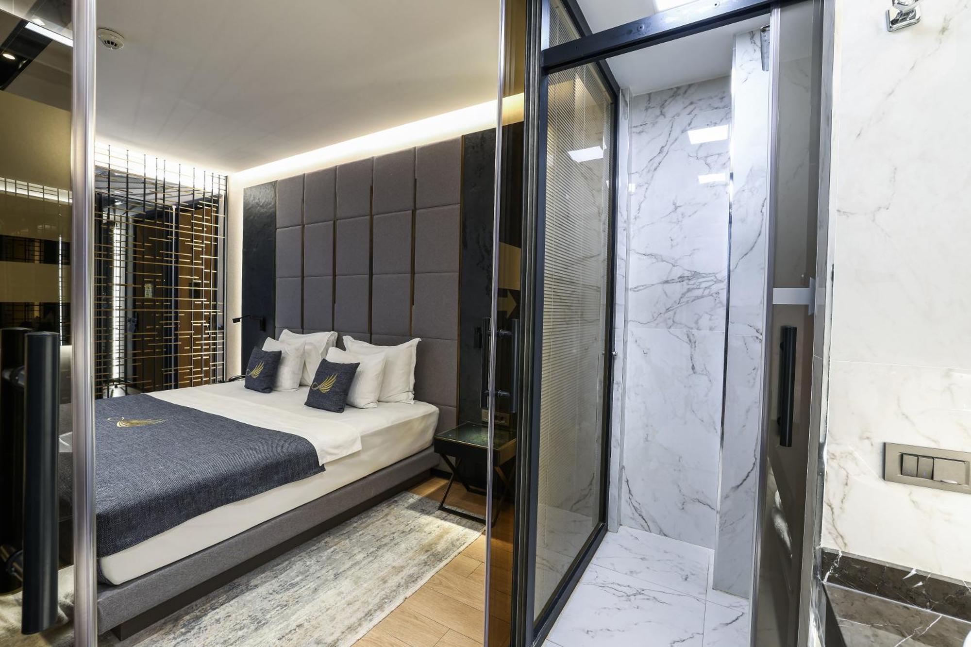 Otel Broyt